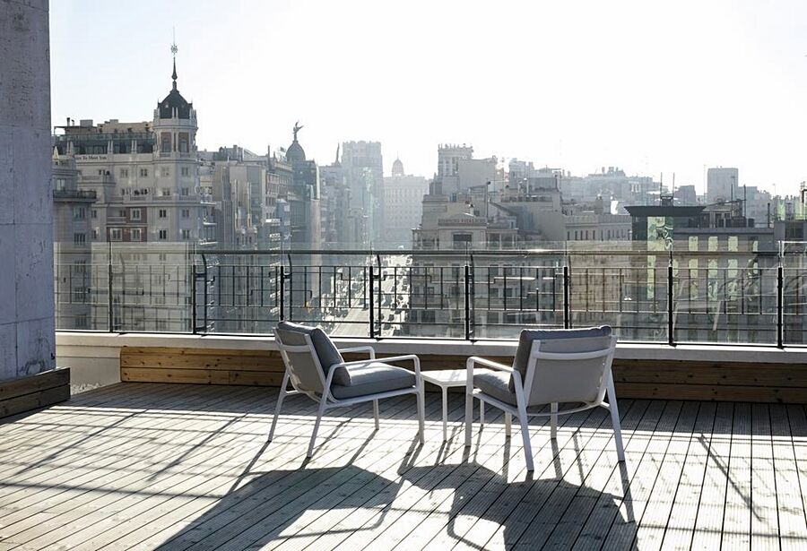 Barcelo Torre De Madrid Hotel Exterior photo